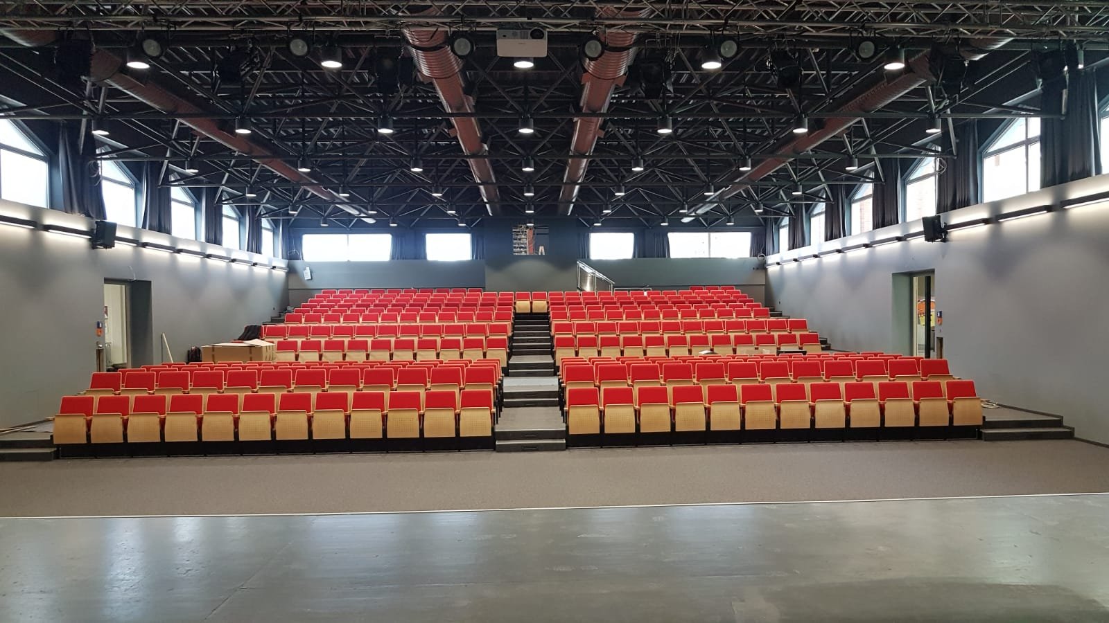 Aula Städtische Realschule Steinheim